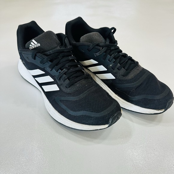 adidas Other - Adidas Boys Size 6 Shoes Black / White